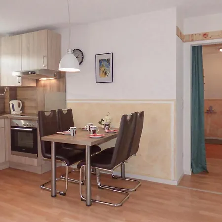 Lejlighed Nice In With Kitchen *